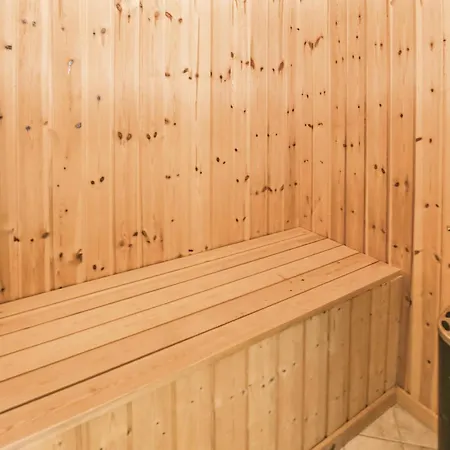Marina Fiskenaes Feriehus *